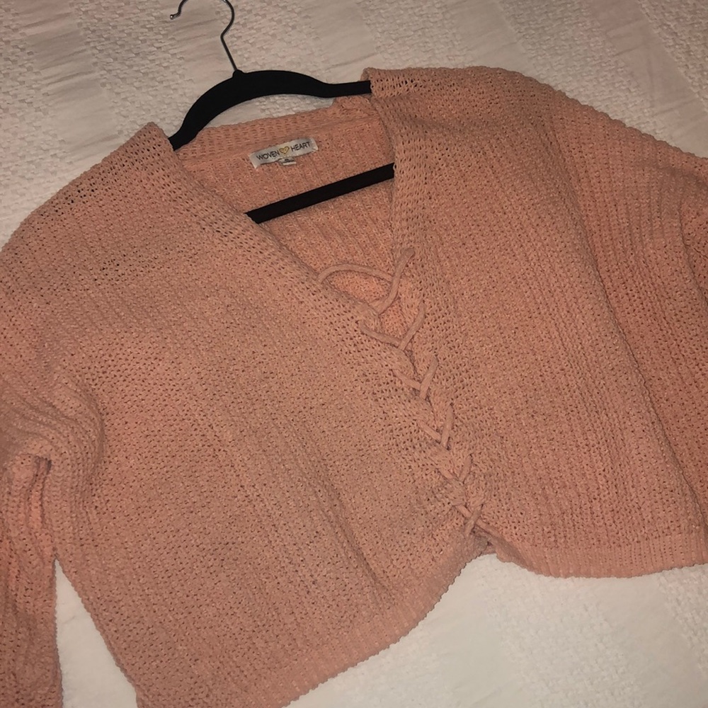 Women heart cropped sweater